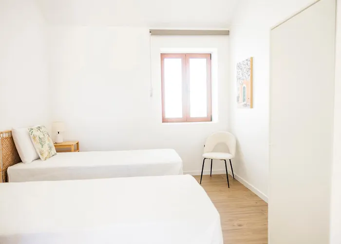 House Side Oasis * 圣港岛